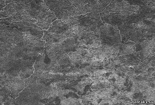 Озера Титана сосоят из углеводородов, метана и этана
