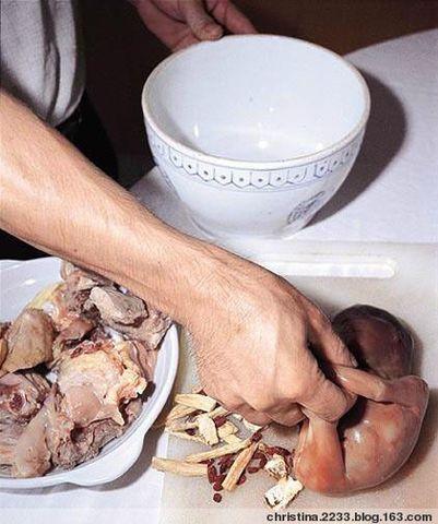 Приготовление блюда из человеческого эмбриона